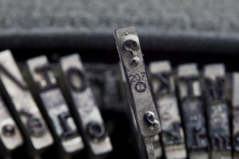 Comma key on an old typewriter